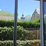 T3 Spacieux Equipe Апартаменты *